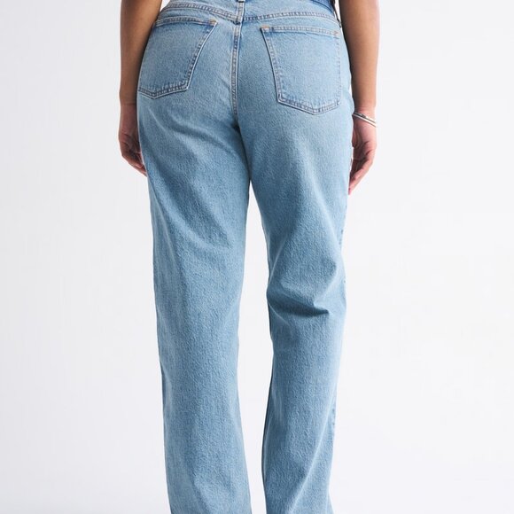 Curve Love Low Rise Baggy Jean - Picture 3 of 5